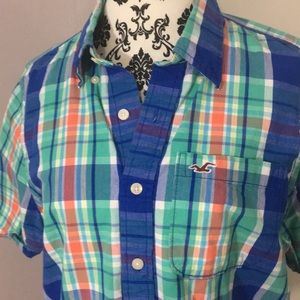 Men’s Short-Sleeve Button-Down Shirt
